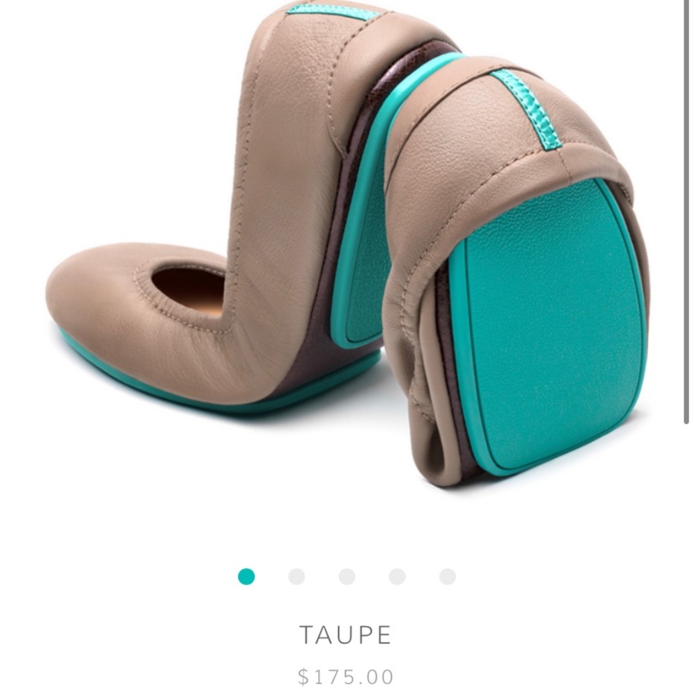 Tieks size 8 in Taupe